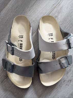 Birkenstock sandals size 35
